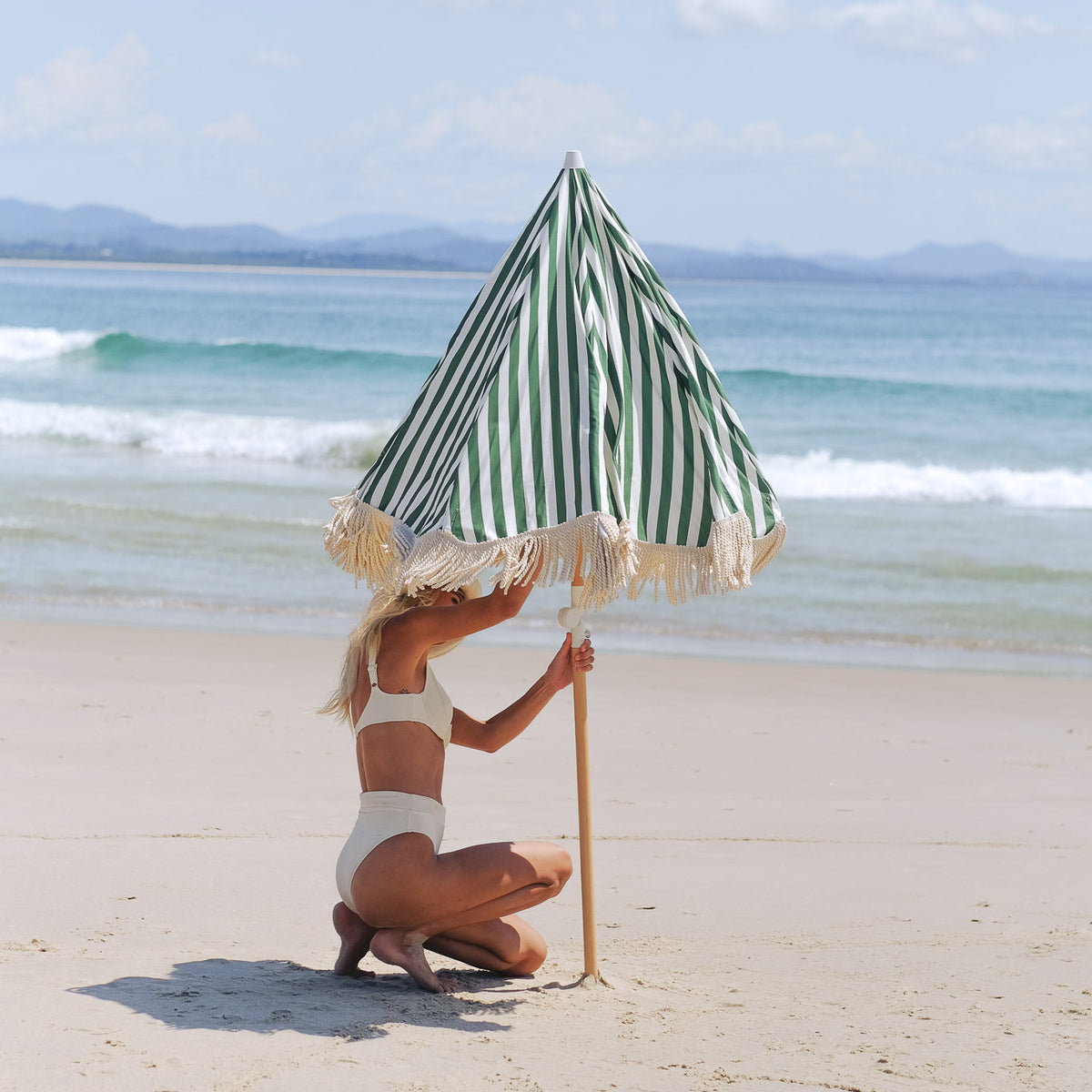 Vista Beach Umbrella & Beach Chair Set