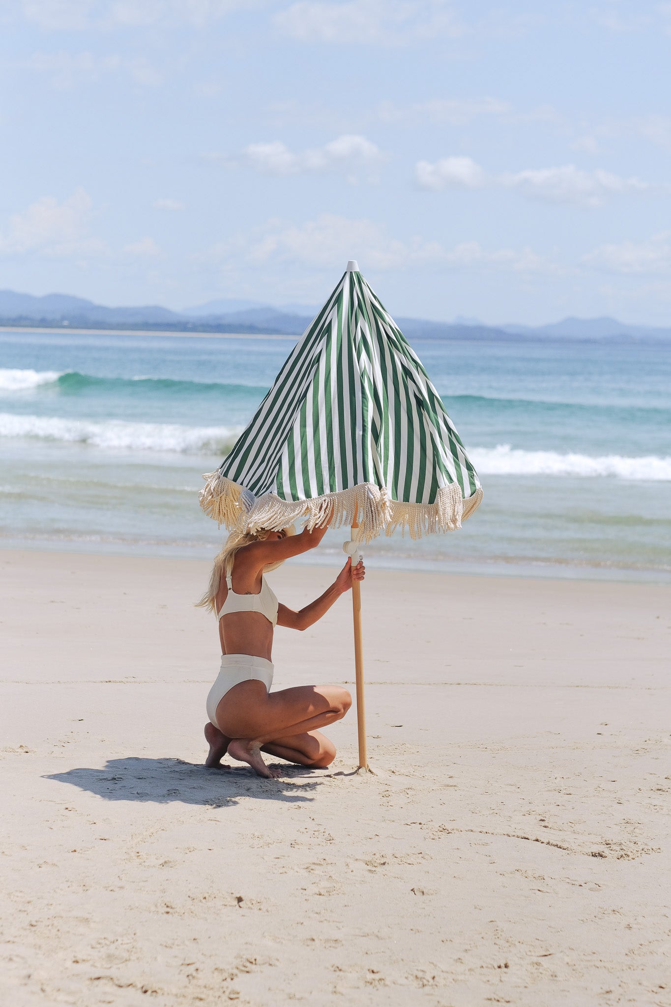 Vista Beach Umbrella & Beach Chair Set